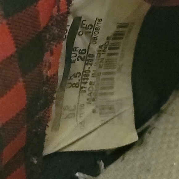 Nike Air Force 1 LV8 GS 'Light Taupe' Sneakers - Picture 7 of 8